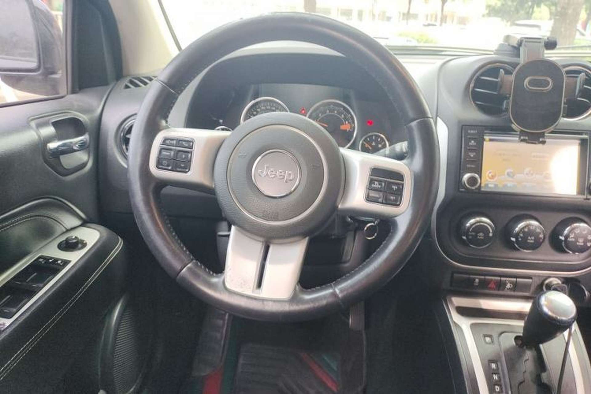 Used Jeep Compass 2014 Revised Version 2.4L Four-Wheel Drive Comfort Edition Steering Wheel