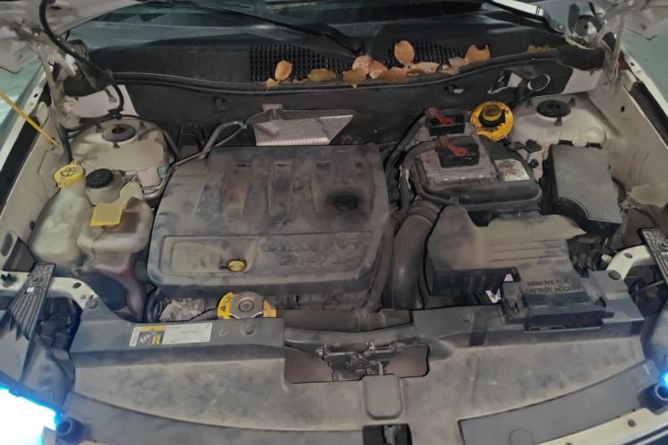 Used Jeep Compass 2014 Revised Version 2.4L Four-Wheel Drive Comfort Edition Engine Bay