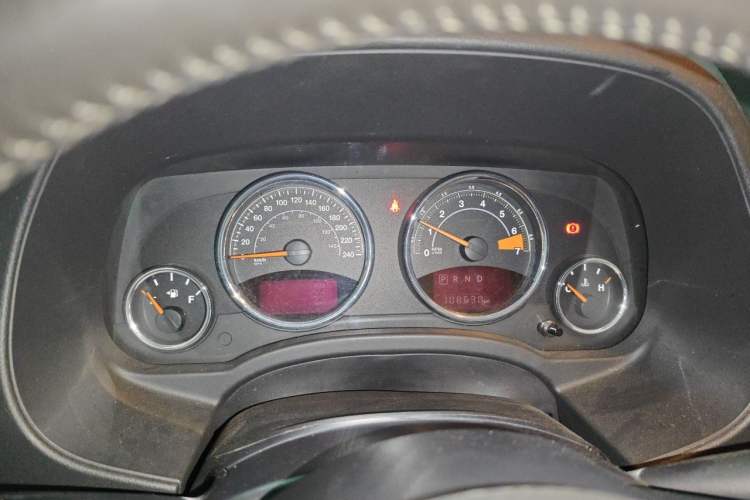 Used Jeep Compass 2014 Revised Version 2.4L Four-Wheel Drive Comfort Edition Instrument Cluster