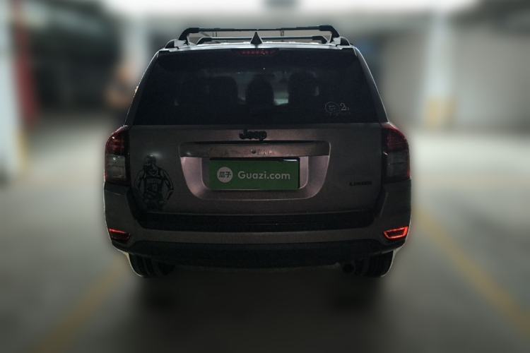 Used Jeep Compass 2014 2.0L two-wheel drive luxury version Rear