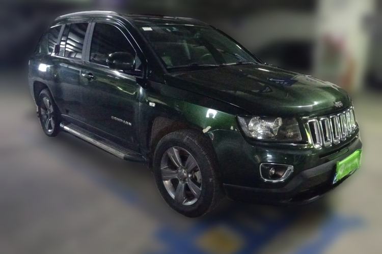 Used Jeep Compass 2014 Revised Version 2.4L Four-Wheel Drive Comfort Edition Front Right 45 Deg