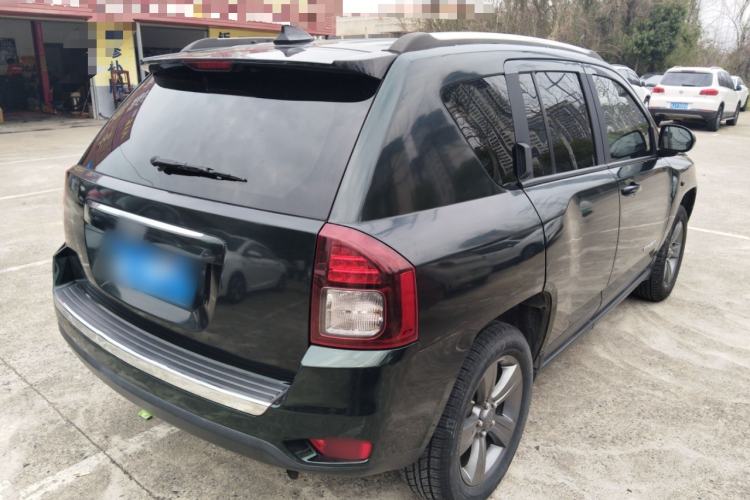 Used Jeep Compass 2014 Revised Version 2.4L Four-Wheel Drive Comfort Edition Rear Right 45 Deg