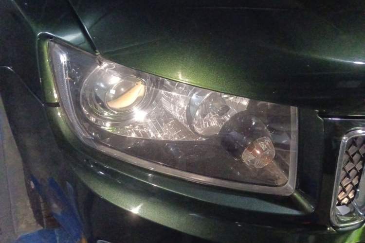 Used Jeep Compass 2014 Revised Version 2.4L Four-Wheel Drive Comfort Edition Right Front Headlight