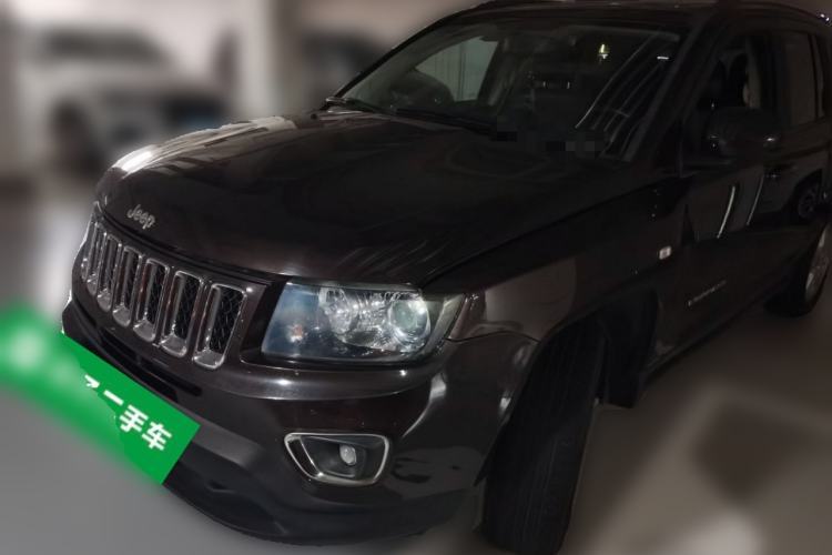 Ojetý Jeep Compass 2014 2.0L two-wheel drive sport version Guazi used car, China used car export, Used car for sale, Used  cars, Cheapest cars for sale