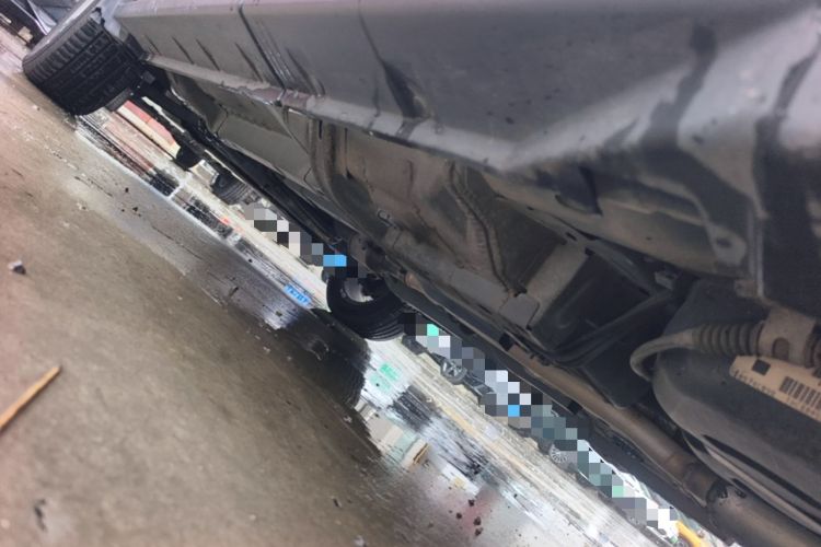 Used Jeep Compass 2014 2.4L four-wheel drive sport version Chassis Rear Left