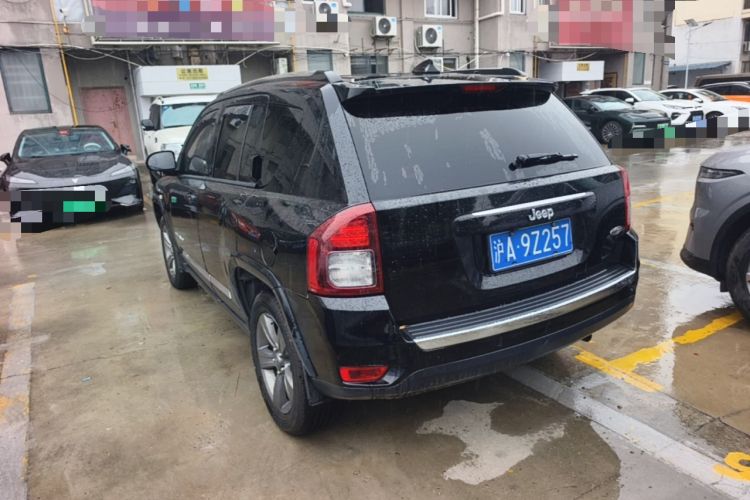Used Jeep Compass 2014 2.4L four-wheel drive sport version Rear Left 45 Deg