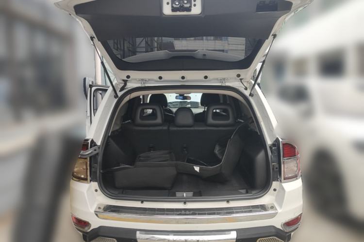 Used Jeep Compass 2014 Revised Version 2.4L Four-Wheel Drive Comfort Edition Trunk