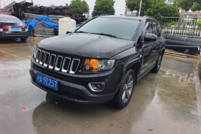 Used Jeep Compass 2014 2.4L four-wheel drive sport version