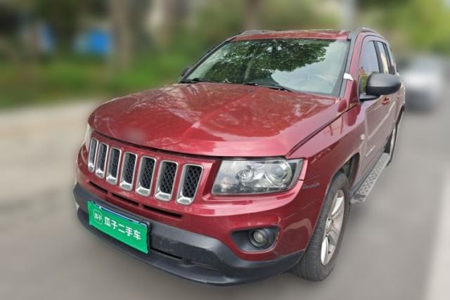 Jeep Compass 2014 Revised Version 2.0L Two-Wheel Drive Entry-Level Edition مستعملة