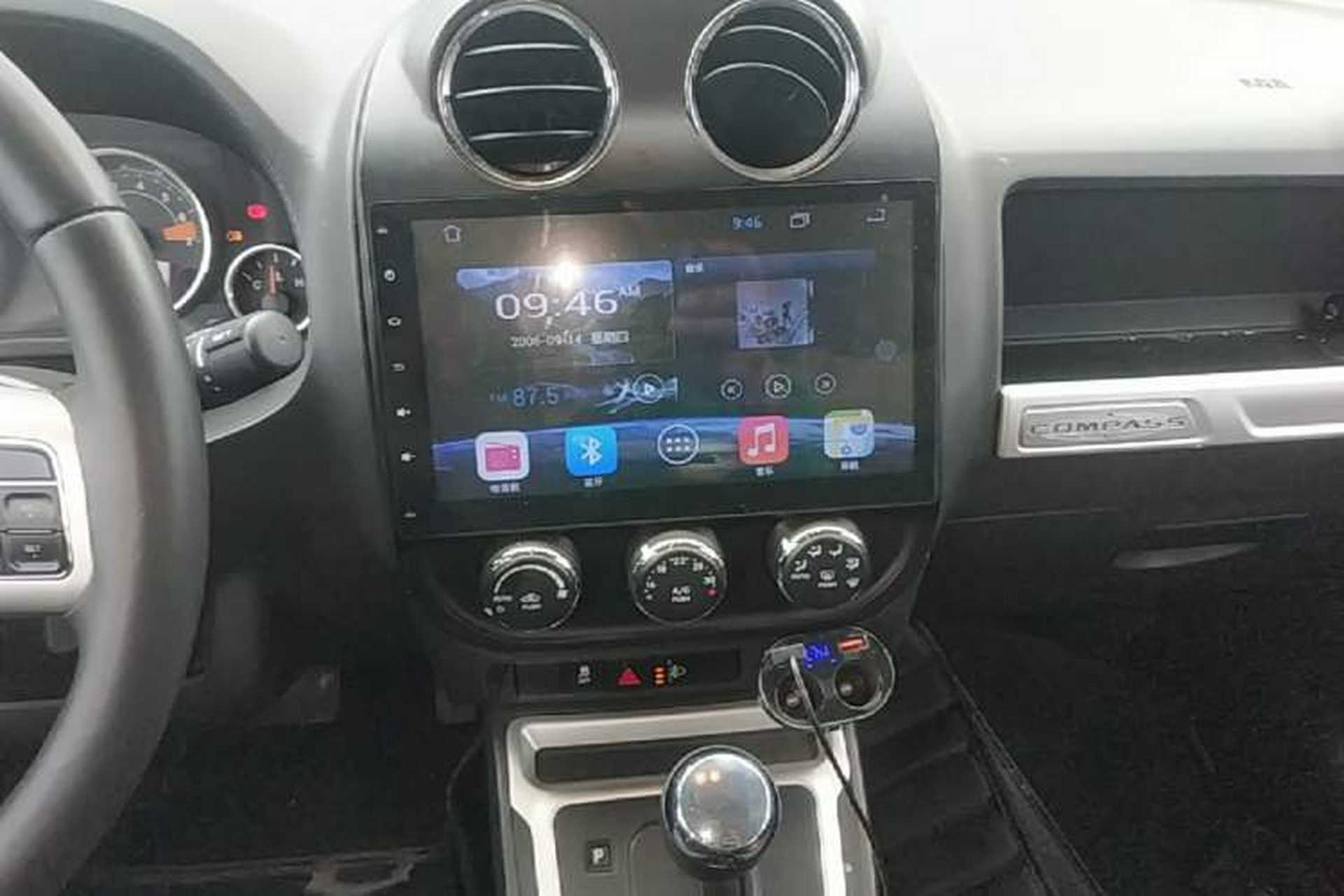 Used Jeep Compass 2014 Revised Version 2.4L Four-Wheel Drive Comfort Edition Audio And AC Panel