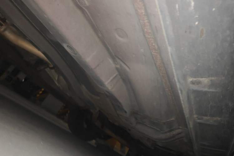 Used Jeep Compass 2014 2.0L two-wheel drive sport version Chassis Front Left