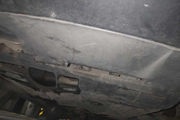 Used Jeep Compass 2014 2.0L two-wheel drive sport version Chassis Front