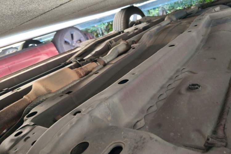Used Jeep Compass 2014 Revised Version 2.4L Four-Wheel Drive Comfort Edition Chassis Front Right