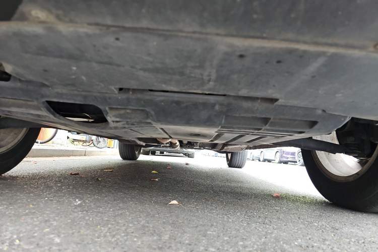 Used Jeep Compass 2014 2.4L four-wheel drive sport version Chassis Front