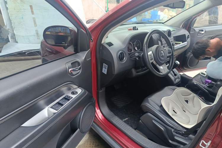 Used Jeep Compass 2014 Revised Version 2.4L Four-Wheel Drive Comfort Edition Driver Seat
