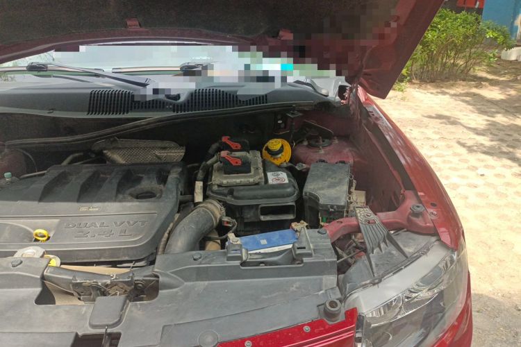 Used Jeep Compass  Engine Bay Left