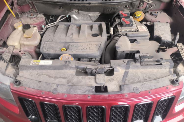 Used Jeep Compass 2014 Revised Version 2.0L Two-Wheel Drive Entry-Level Edition Engine Bay