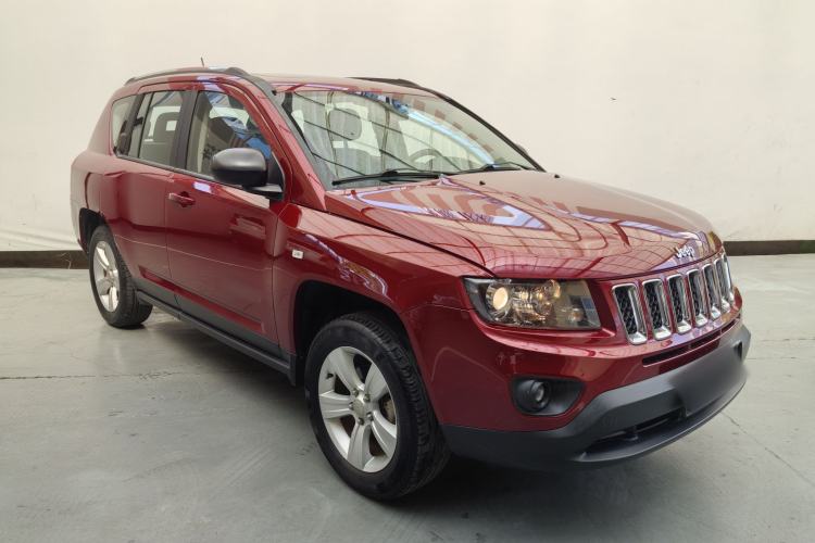 Used Jeep Compass 2014 Revised Version 2.0L Two-Wheel Drive Entry-Level Edition Exterior 1
