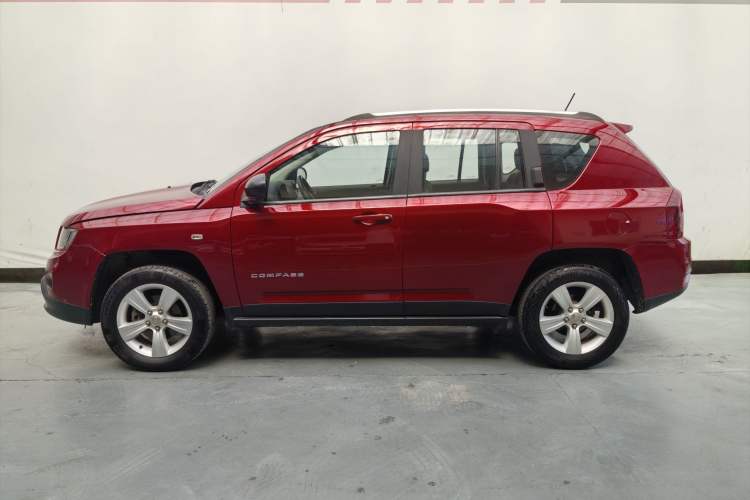 Used Jeep Compass 2014 Revised Version 2.0L Two-Wheel Drive Entry-Level Edition Exterior 12