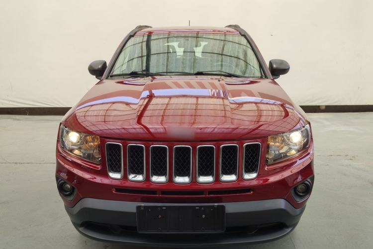 Used Jeep Compass 2014 Revised Version 2.0L Two-Wheel Drive Entry-Level Edition Exterior 3