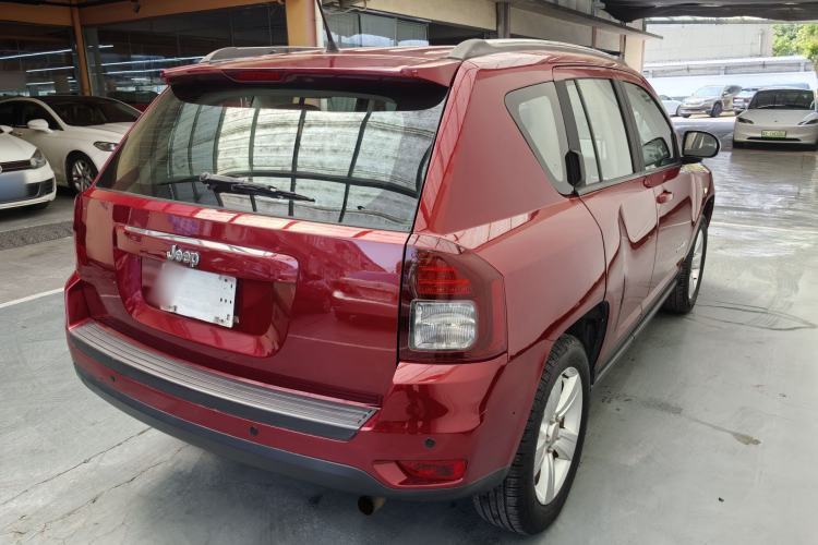 Used Jeep Compass 2014 Revised Version 2.0L Two-Wheel Drive Entry-Level Edition Exterior 9