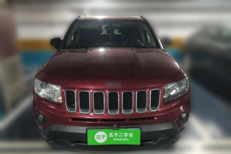Used Jeep Compass 2014 2.4L four-wheel drive sport version Front
