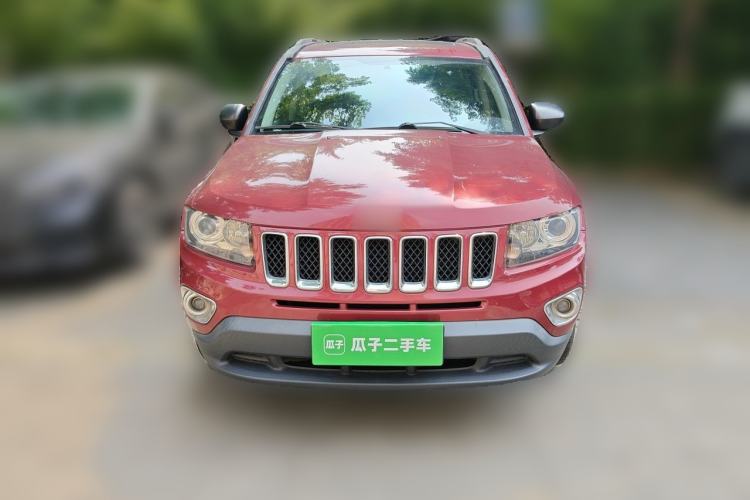 Used Jeep Compass 2014 2.0L two-wheel drive sport version Front