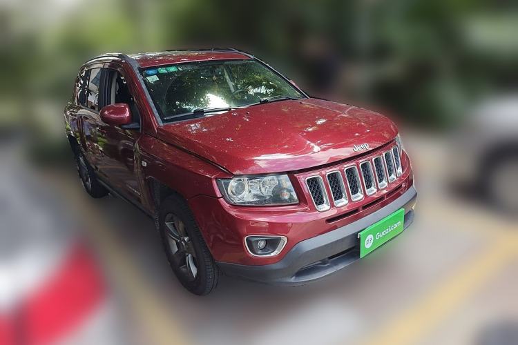 Used Jeep Compass 2014 Revised Version 2.4L Four-Wheel Drive Comfort Edition Front Right 45 Deg