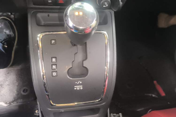 Used Jeep Compass 2014 Revised Version 2.0L Two-Wheel Drive Entry-Level Edition Gear Lever