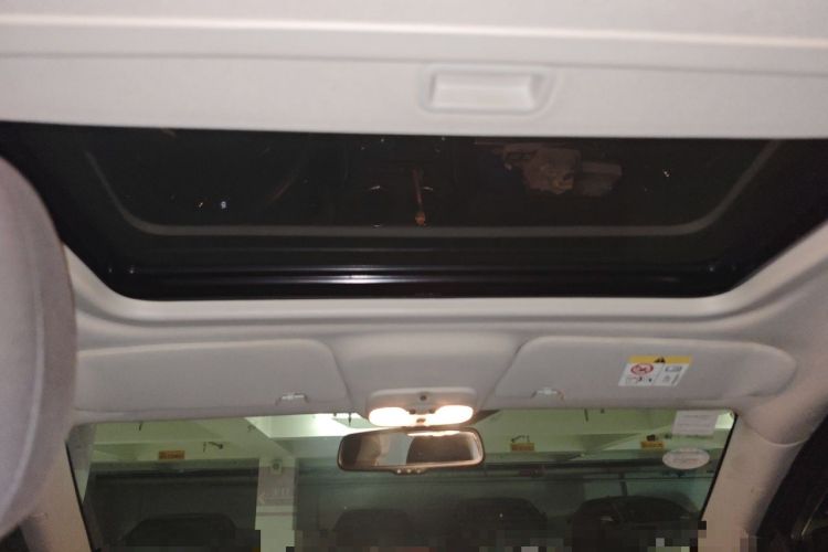 Used Jeep Compass 2014 2.4L four-wheel drive luxury version Headliner