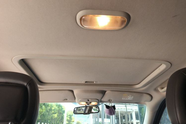 Used Jeep Compass 2014 2.4L four-wheel drive luxury version Headliner
