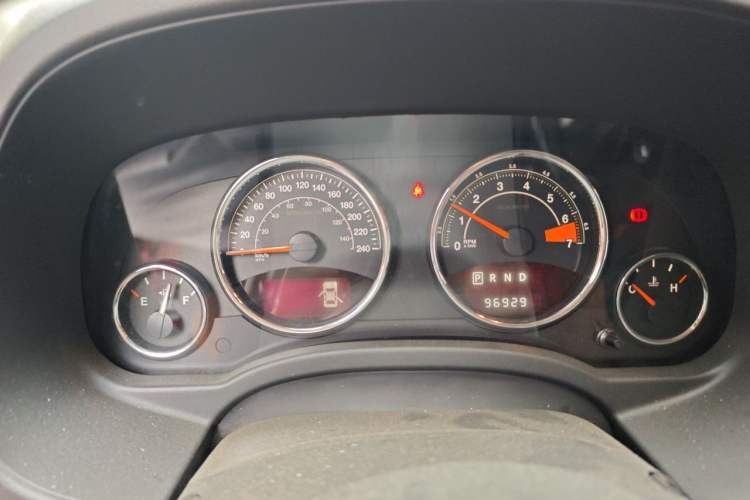 Used Jeep Compass 2014 2.4L Four-Wheel Drive Serpentine Collection Edition Instrument Cluster