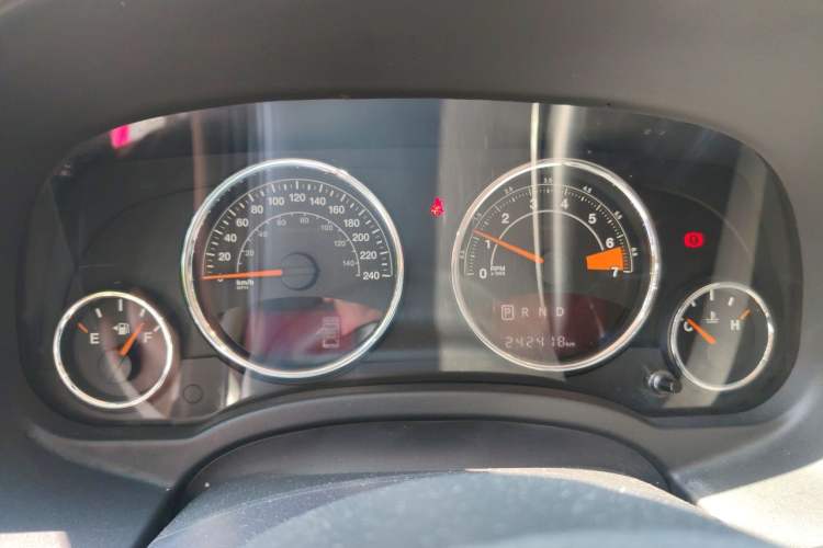 Used Jeep Compass 2014 Revised Version 2.4L Four-Wheel Drive Comfort Edition Instrument Cluster