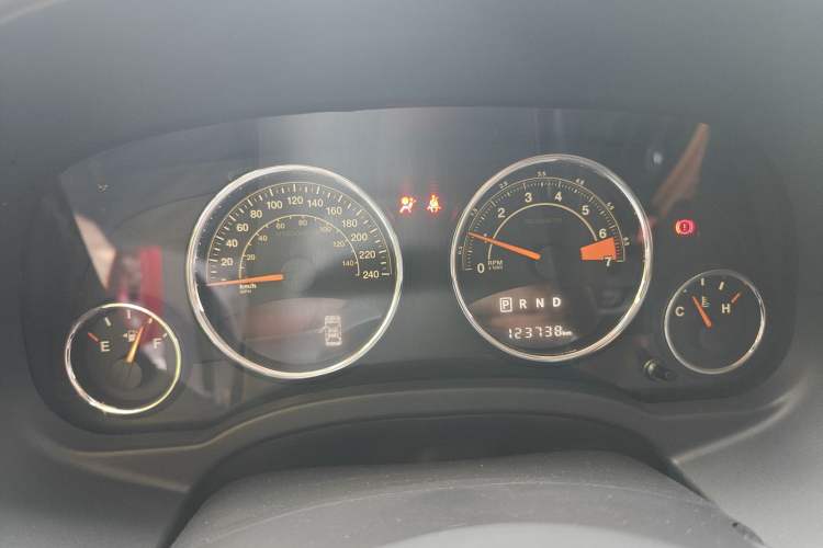 Used Jeep Compass 2014 Revised Version 2.4L Four-Wheel Drive Comfort Edition Instrument Cluster