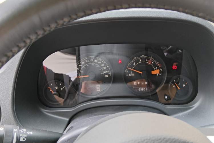 Used Jeep Compass 2014 2.0L two-wheel drive sport version Instrument Cluster
