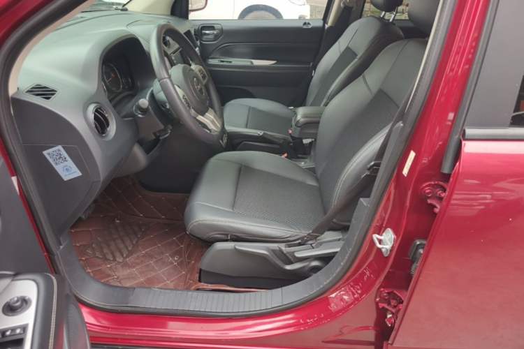Used Jeep Compass 2014 Revised Version 2.4L Four-Wheel Drive Comfort Edition Left Front Seat