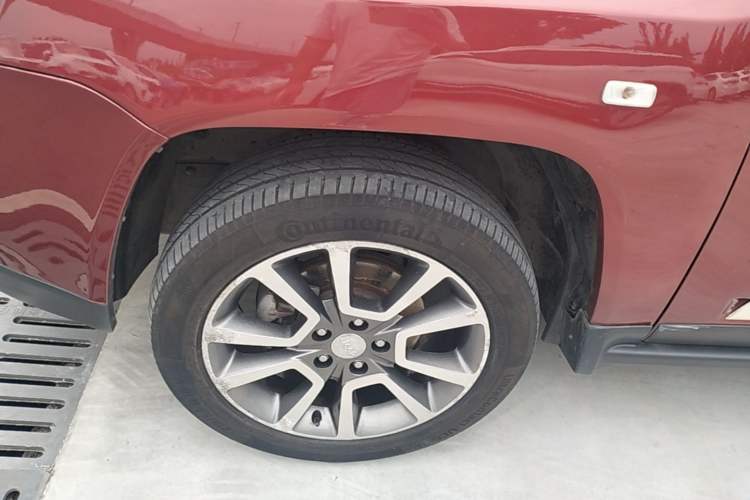 Used Jeep Compass 2014 Revised Version 2.0L Two-Wheel Drive Elite Edition Left Front Wheel Hub