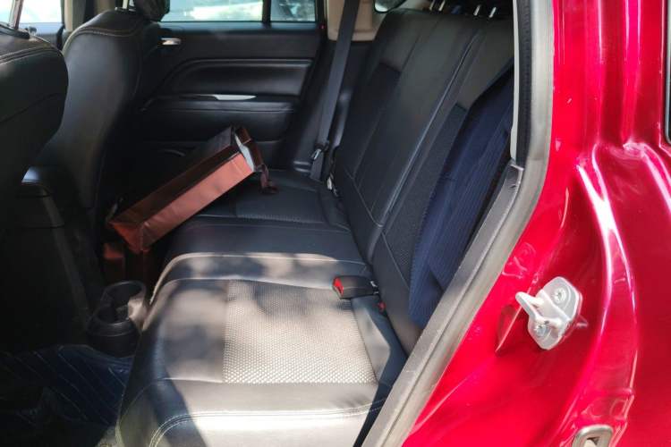 Used Jeep Compass 2014 Revised Version 2.4L Four-Wheel Drive Comfort Edition Left Rear Seat