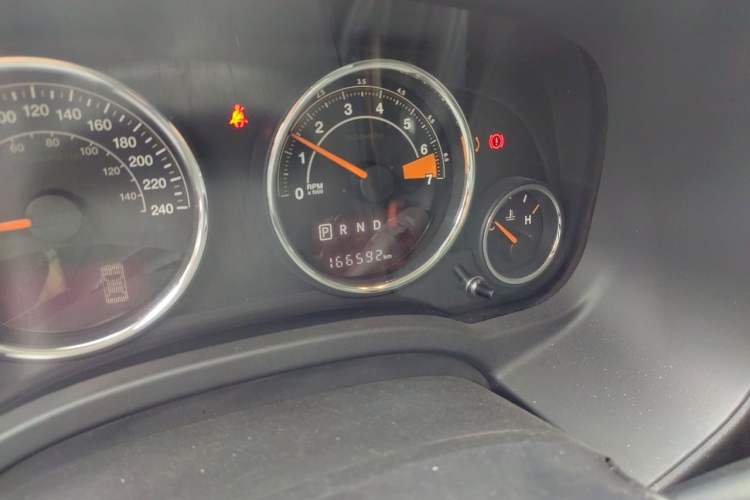 Used Jeep Compass 2014 Revised Version 2.4L Four-Wheel Drive Luxury Edition Odometer Close Up