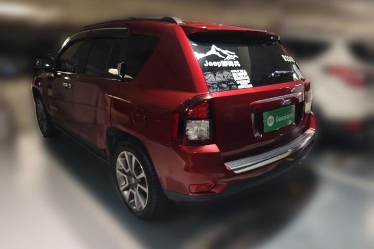 Used Jeep Compass 2014 2.4L four-wheel drive luxury version Rear Left 45 Deg