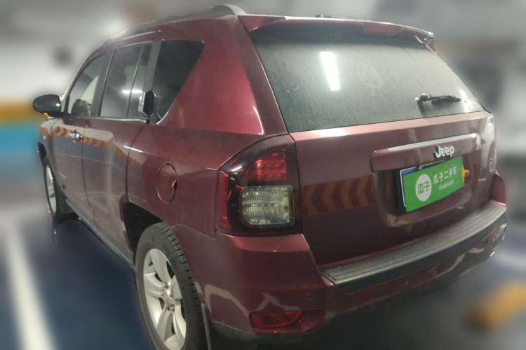 Used Jeep Compass 2014 2.4L four-wheel drive sport version Rear Left 45 Deg
