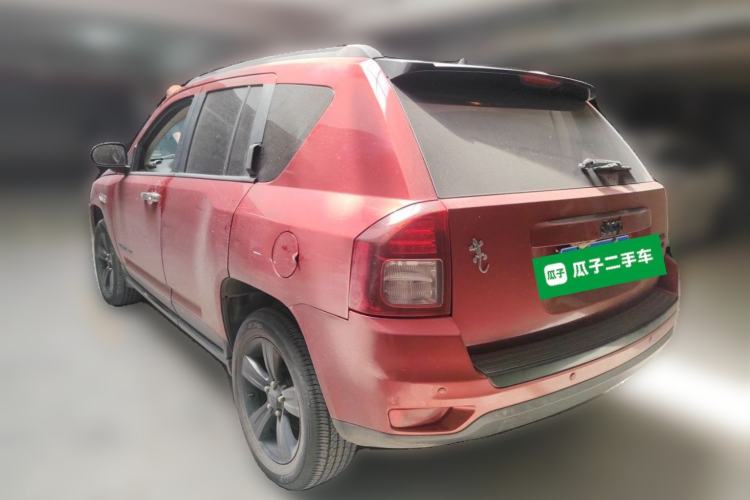 Used Jeep Compass 2014 2.4L Four-Wheel Drive Serpentine Collection Edition Rear Left 45 Deg