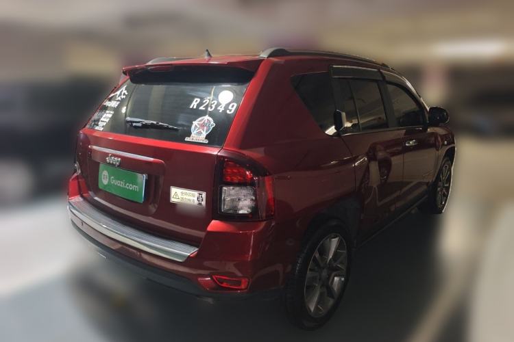 Used Jeep Compass 2014 2.4L four-wheel drive luxury version Rear Right 45 Deg