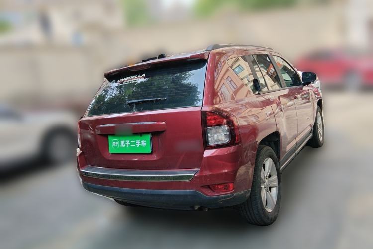 Used Jeep Compass 2014 2.0L two-wheel drive sport version Rear Right 45 Deg