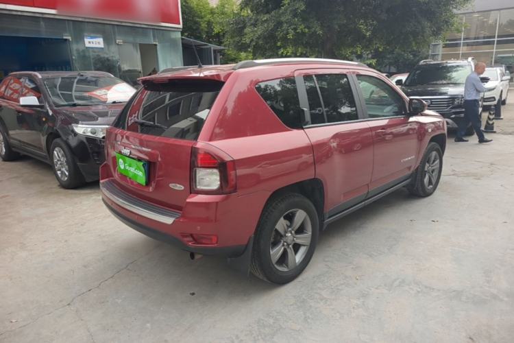 Used Jeep Compass 2014 Revised Version 2.4L Four-Wheel Drive Comfort Edition Rear Right 45 Deg