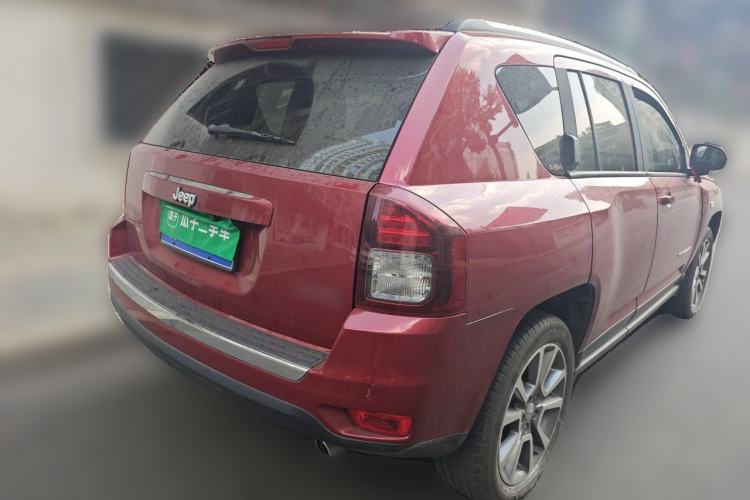 Used Jeep Compass 2014 2.4L four-wheel drive luxury version Rear Right 45 Deg