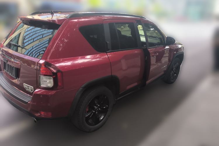 Used Jeep Compass 2014 Revised Version 2.0L Two-Wheel Drive Entry-Level Edition Rear Right 45 Deg