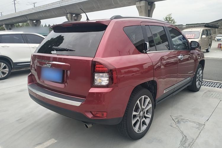 Used Jeep Compass 2014 Revised Version 2.0L Two-Wheel Drive Elite Edition Rear Right 45 Deg