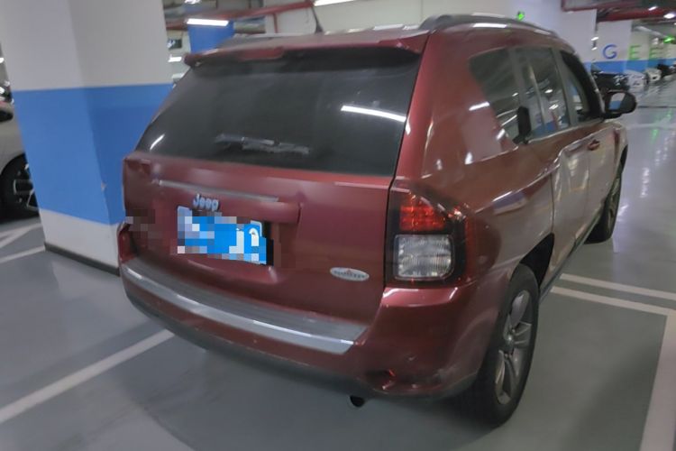 Used Jeep Compass 2014 2.4L four-wheel drive sport version Rear Right 45 Deg