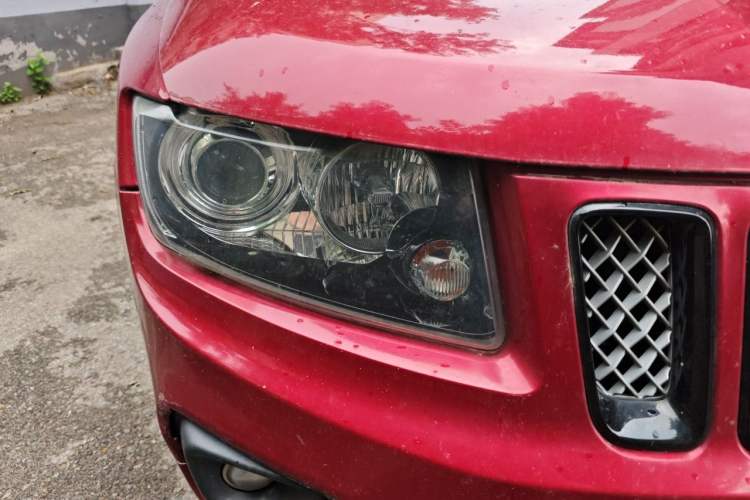 Used Jeep Compass 2014 2.4L Four-Wheel Drive Serpentine Collection Edition Right Front Headlight